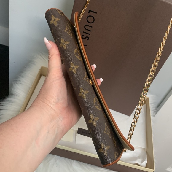 ❌SOLD❌2000 authentic Louis Vuitton Twin Pochette GM with box and free chain - Picture 9 of 17